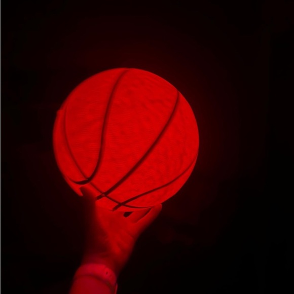 Halo glow Rechargeable Basketball - Picture 7 of 8